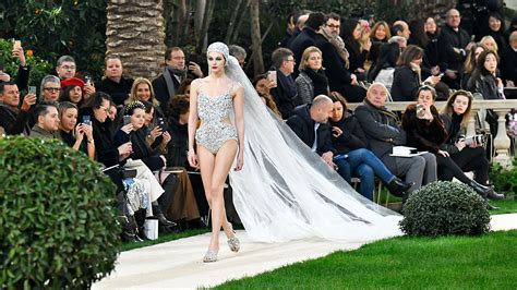 Abiti da sposa Chanel: i modelli più iconici per 